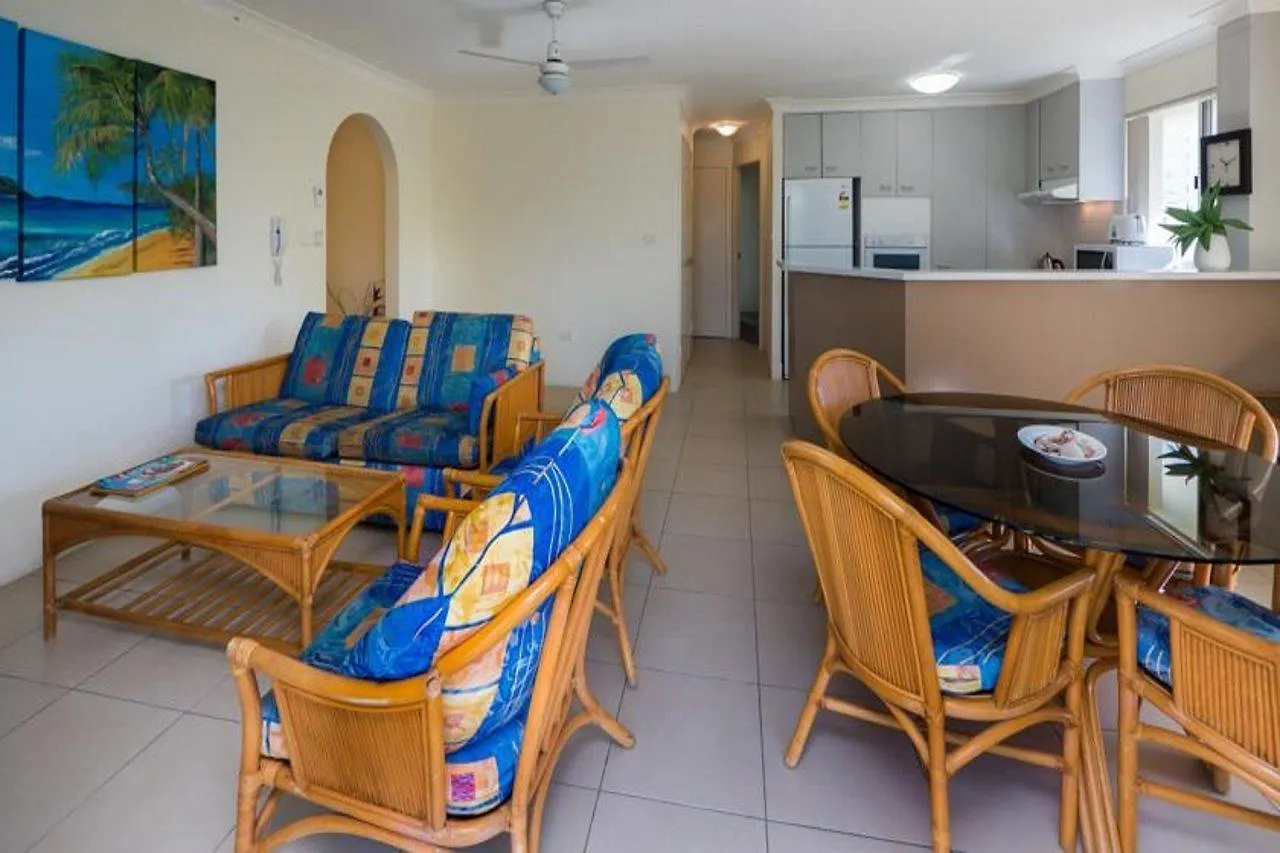Surfers Tropique Holiday Apartments Gold Coast 3*,  Australia