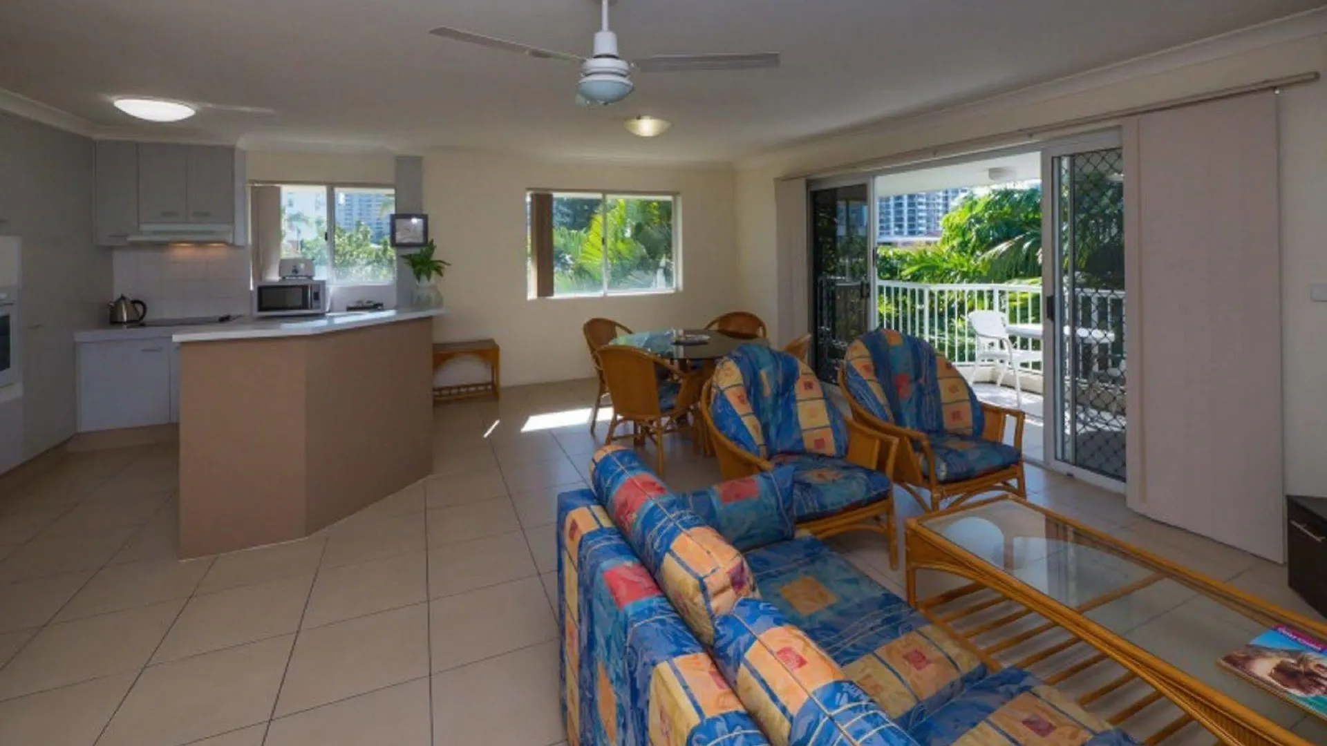 Surfers Tropique Holiday Apartments Gold Coast Australia