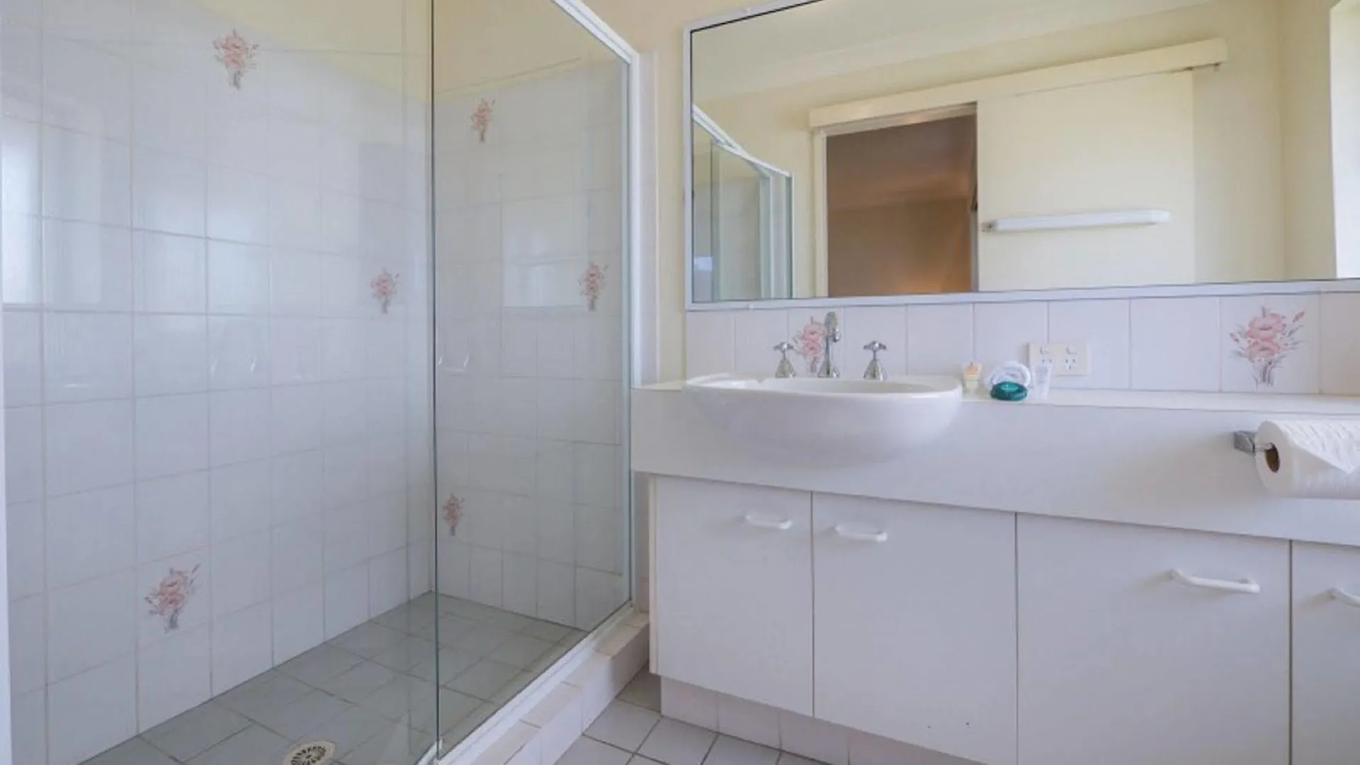 Surfers Tropique Holiday Apartments Gold Coast Australia