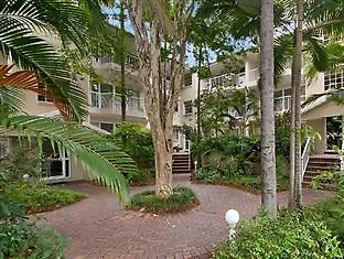 Surfers Tropique Holiday Apartments Gold Coast